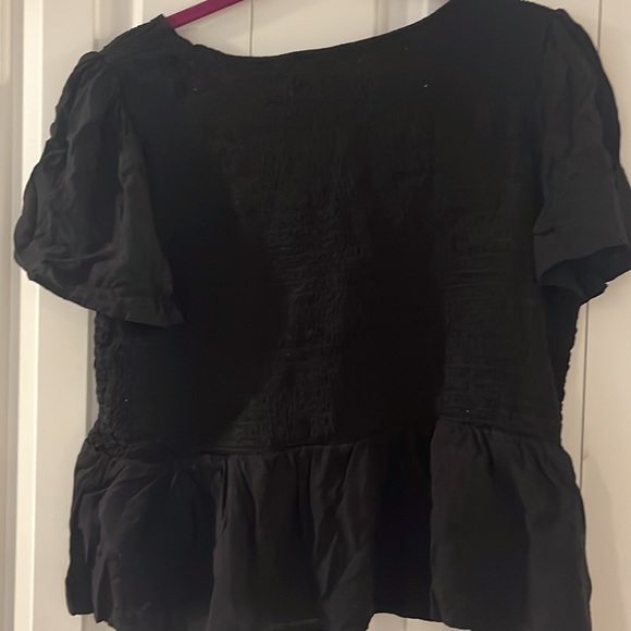 Stretchy peplum blouse. - Picture 4 of 5